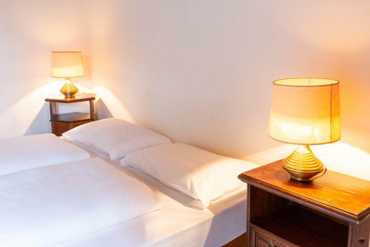 La Tinassara Bed & Breakfast Lazise Exterior photo